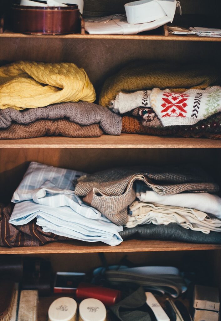 Inhalt Kleiderschrank – Thema: Nachhaltige kreative Alternativen für den Alltag