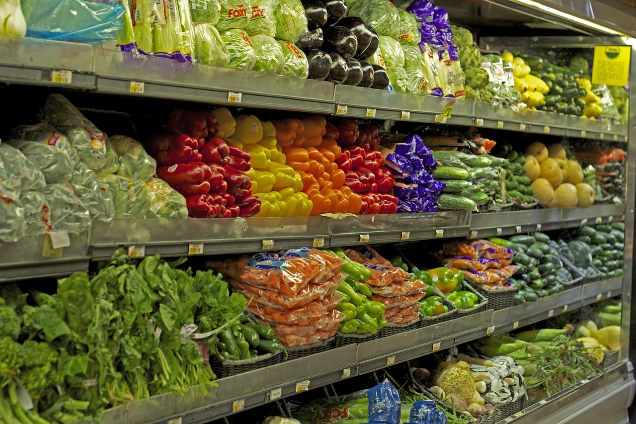 Gemüse im Supermarkt – Thema: Ein paar Tipps für deinen günstigen Bio-Einkauf